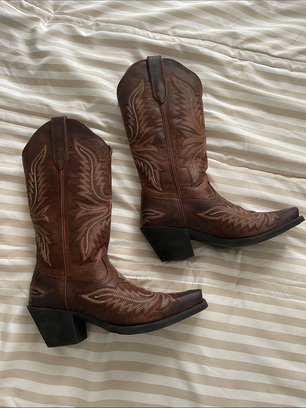 Ariat Brown Embroidered Leather Western Heeled Boots